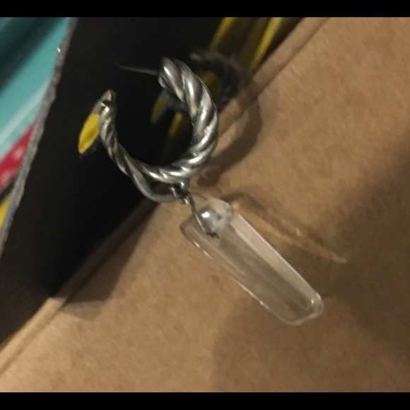 Earnings by Lonnie Lovness - Picture 3 of 3